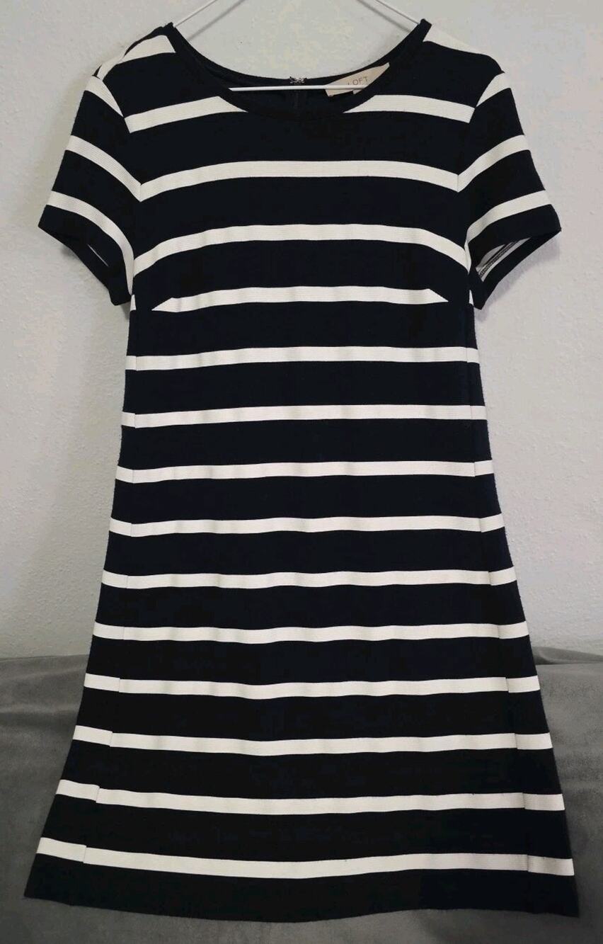 LOFT Striped Short Sleeve Dress Size M Navy White, Rayon Polyester Spandex Blend